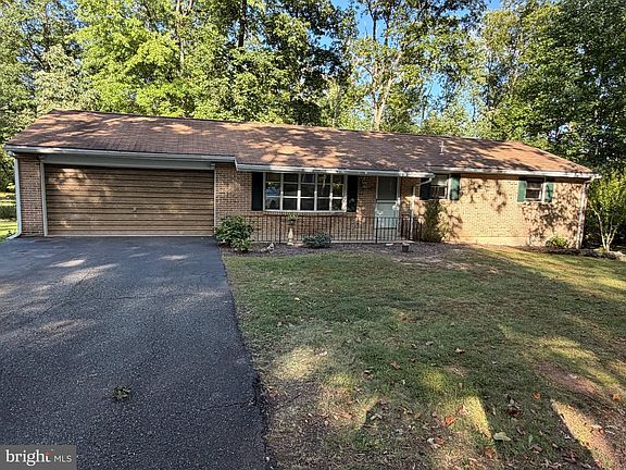 3rd image of 1796 Kepler Rd