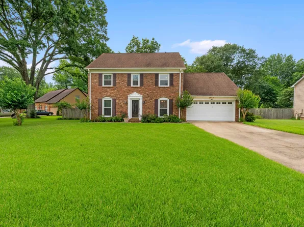 207 E Pecan Valley St, Collierville, TN 38017