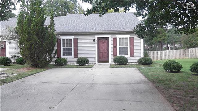 2nd image of 126 Thorn Tree Ln