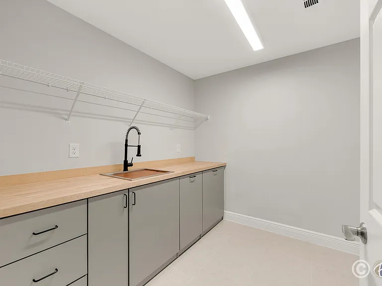 13180 Wellspring Dr — Photo 30