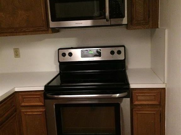 5th image of 1301 Town Cir #4