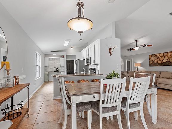 4th image of 7061 Shady Grove Way
