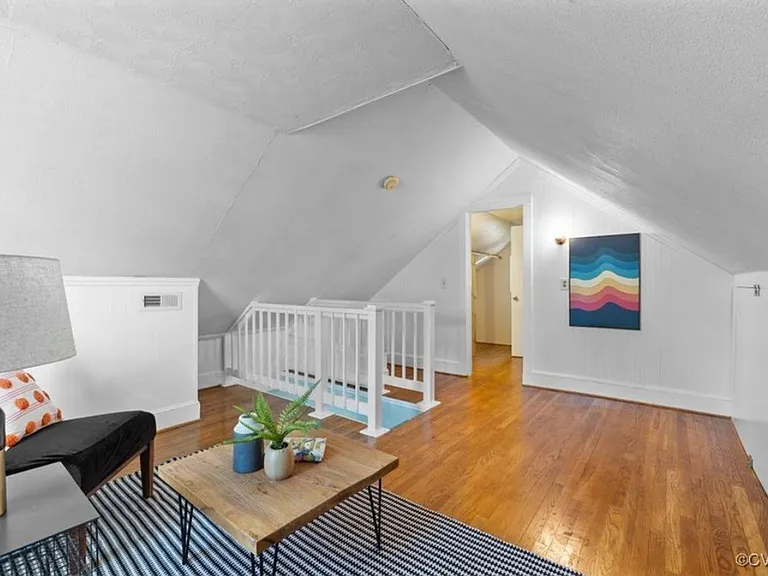 910 Orchard Rd — Photo 19