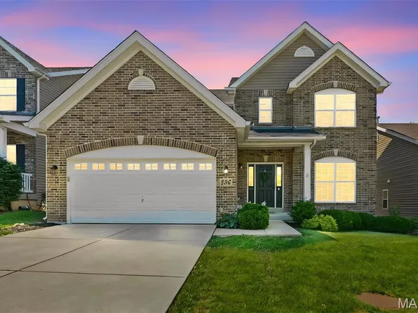 296 Cambridgeshire Ct, Saint Peters, MO 63376