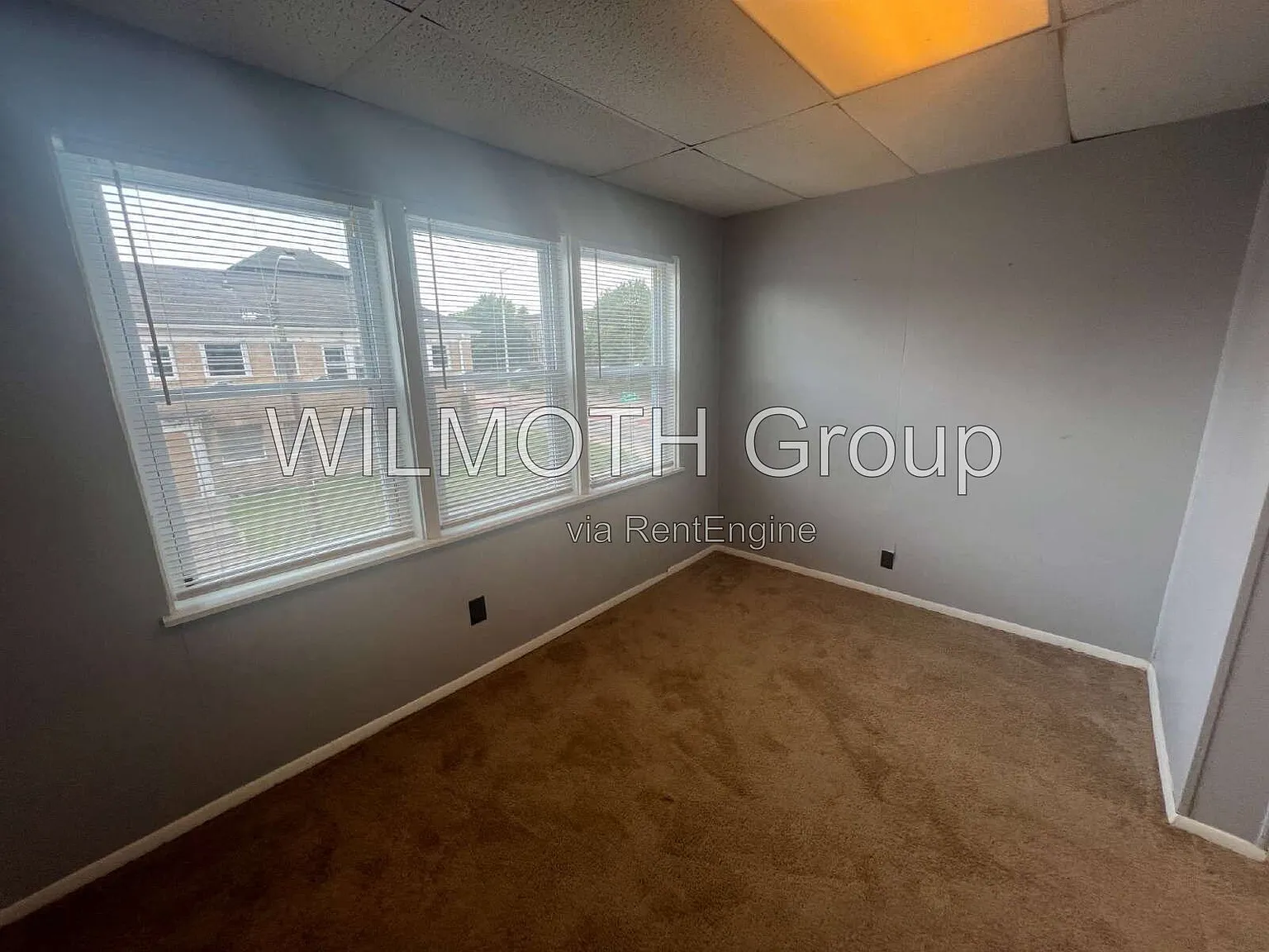 3763 Broadway St — Photo 4