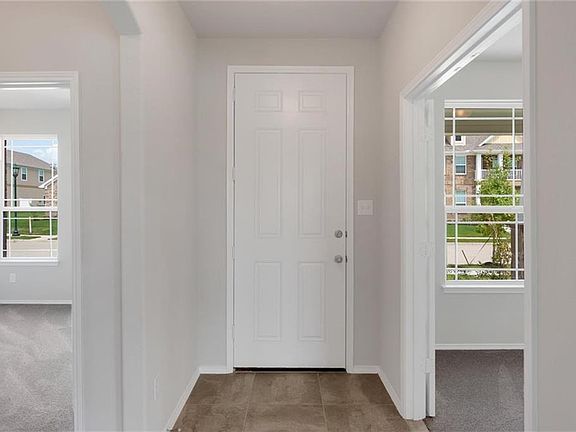 4th image of 1408 Ellis Ln