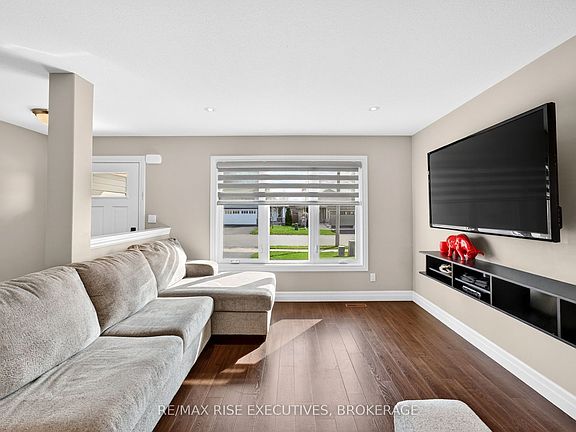 4th image of 44 Tessa Blvd