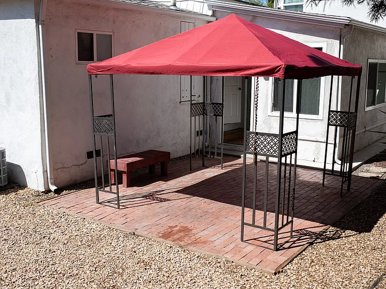5016 Kester Ave — Photo 13