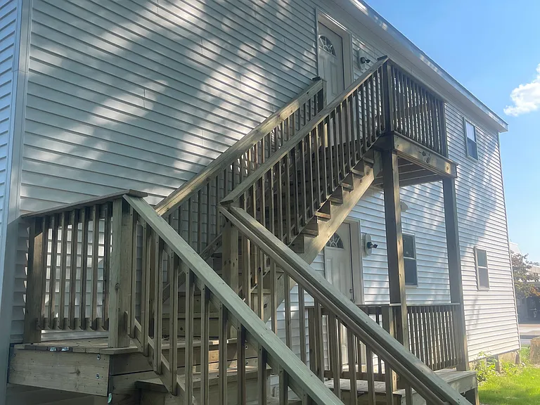 212 Smith St — Photo 12