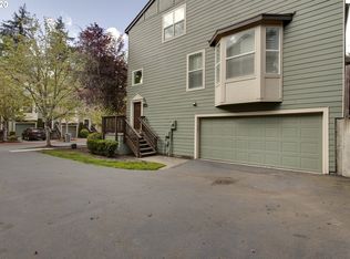13200 SW Raptor Pl, Tigard, OR 97223