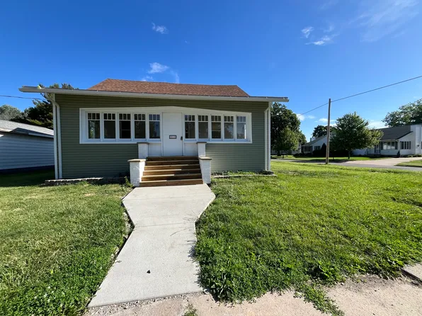 112 E South St, Granville, IL 61326