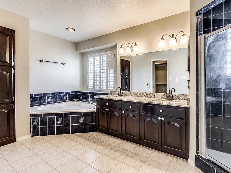 6104 La Posta Dr — Photo 25