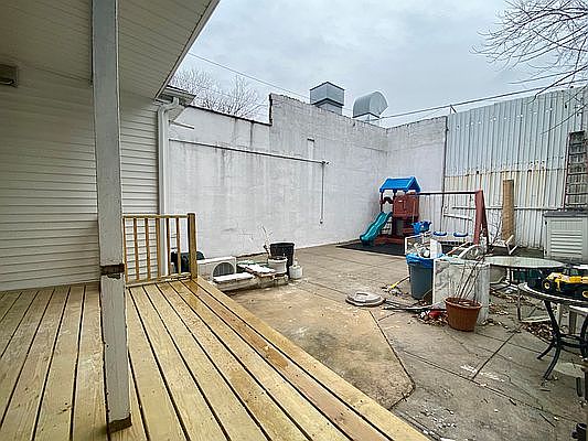 3rd image of 222 Boerum St #1
