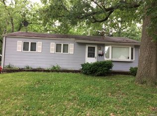 235 Meadowcrest Dr, Saint Louis, MO