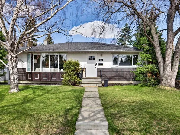 1232 SW 40th Ave NW, Calgary, AB T2K 0G4