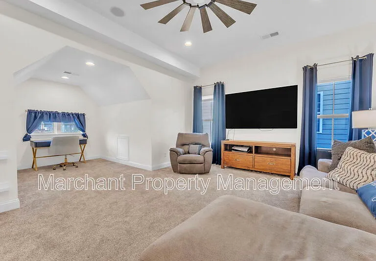 4 Woodland Chase Ct — Photo 21