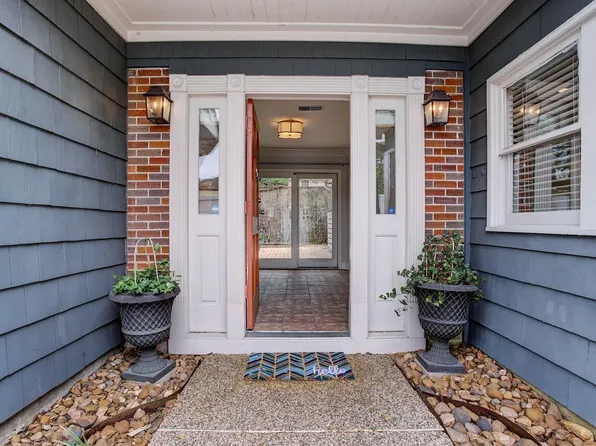 2228 Addison Rd, Houston, TX 77030