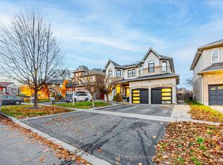 66 Rideout St, Ajax, ON L1S1P8