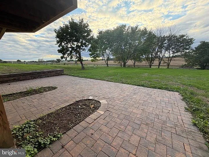 3 bed, 1778 sqft, $3,100 — Photo 4