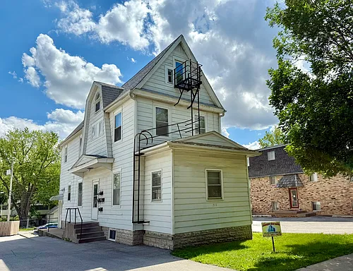 211 Church St #4 Photo 1