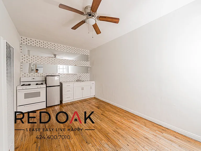 836 Sanborn Ave #304 — Photo 7