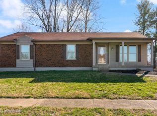 5803 Stone Bluff Rd, Louisville, KY 40291