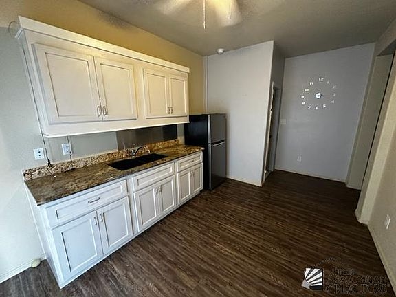 3rd image of 5951 E 45th Pl