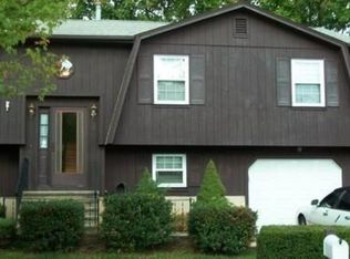 1 Cove Brook Rd, West Haven, CT 06516