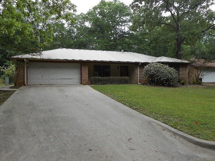 1st image of 207 Belmont Dr