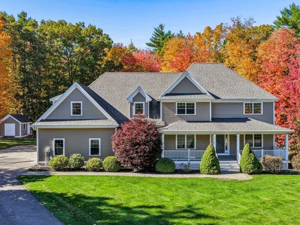 35 Labrador Lane, Dover, NH 03820