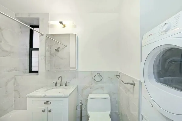 Rented by Bold New York | media 23