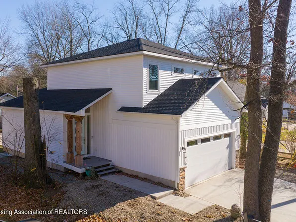 6158 Cottage Dr, Haslett, MI 48840