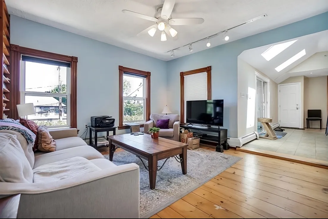 3 bed, 1448 sqft, $3,100 — Photo 4