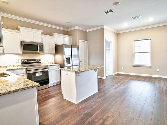 5th image of 603 Hawkeye Ct Lot 82