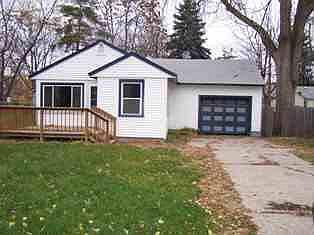 1st image of 970 Lakeview St