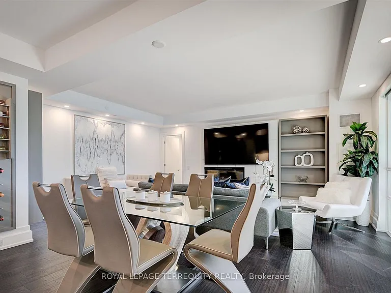 3 Southvale Dr #401 — Photo 15