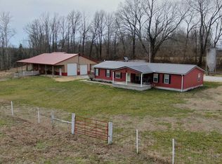 1883 N Carithers Rd, Princeton, IN 47670