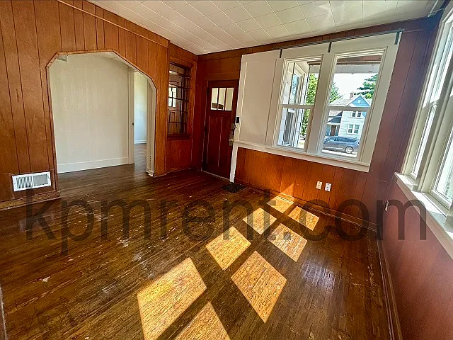 401 2nd Ave SW #101 — Photo 3