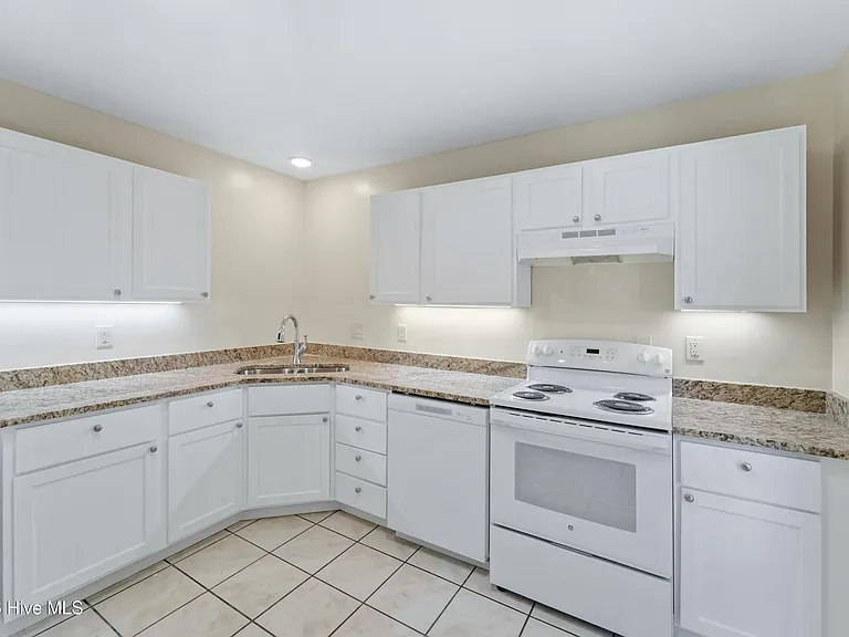 301 Johns Way — Photo 9