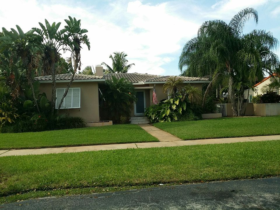 1st image of 305 NE 104th St