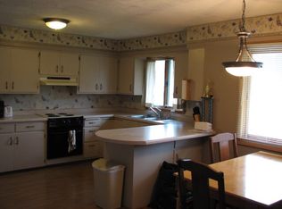 403 S Oak St, Inwood, IA 51240