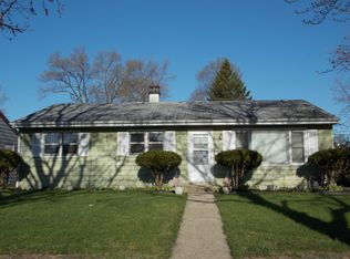 2132 Linden Ave, Waukegan, IL 60087