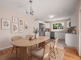 63 Hope St, Springfield, MA 01119