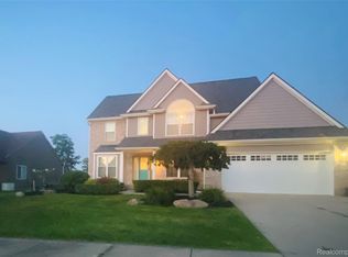 1983 Howland Blvd, White Lake, MI