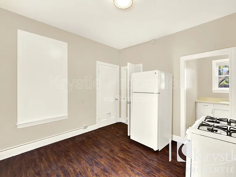 709 Carolina St — Photo 10