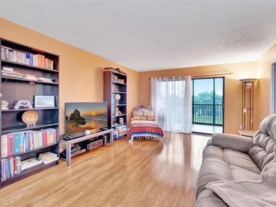 10568 E Clairmont Cir #303, Tamarac, FL, 33321