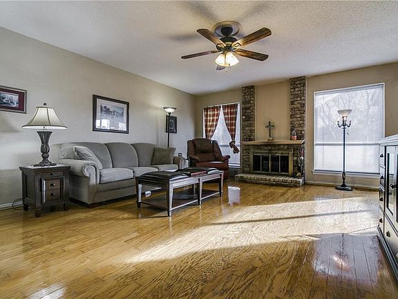 5th image of 3124 Pebblebrook Ct