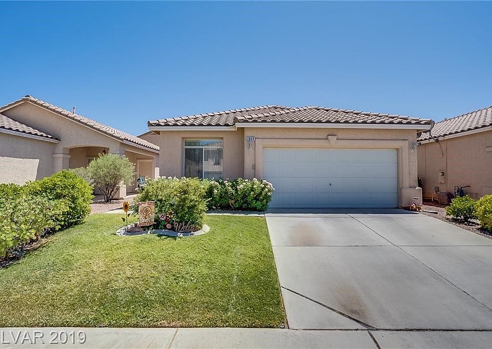 Beautiful single story with 2 car garage