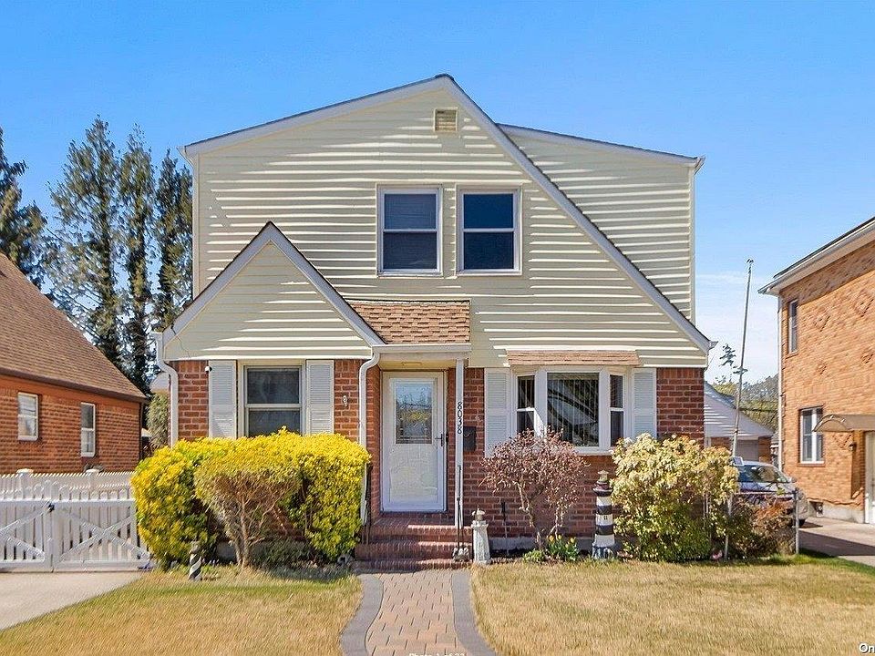 1st image of 80-38 256th Street