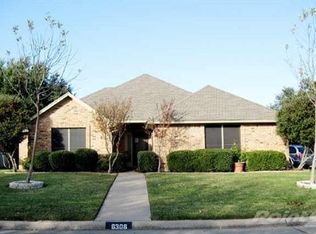 6306 Rising Meadow Dr, Arlington, TX 76018